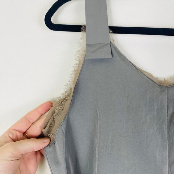 Simply Vera by Vera Wang Gray Blouse Tie Back Tank with Fringe Trim size Small - Picture 3 of 6